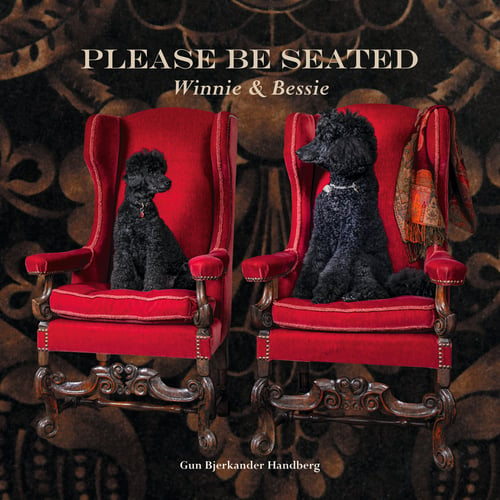 Please Be Seated : Winnie & Bessie_0