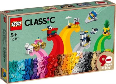 LEGO Classic 90 Years of Play   _0