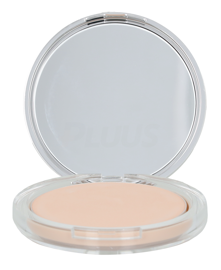 Clinique Almost Powder Make-Up SPF15 #01 Fair_1