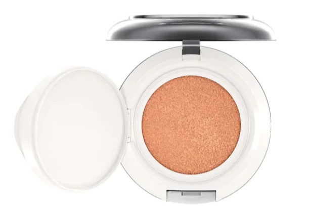 MAC Lightful C+ Coral Grass Cushion Compact Foundation Light Plus Rose_0