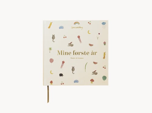 Barnets bog - Mine Første År