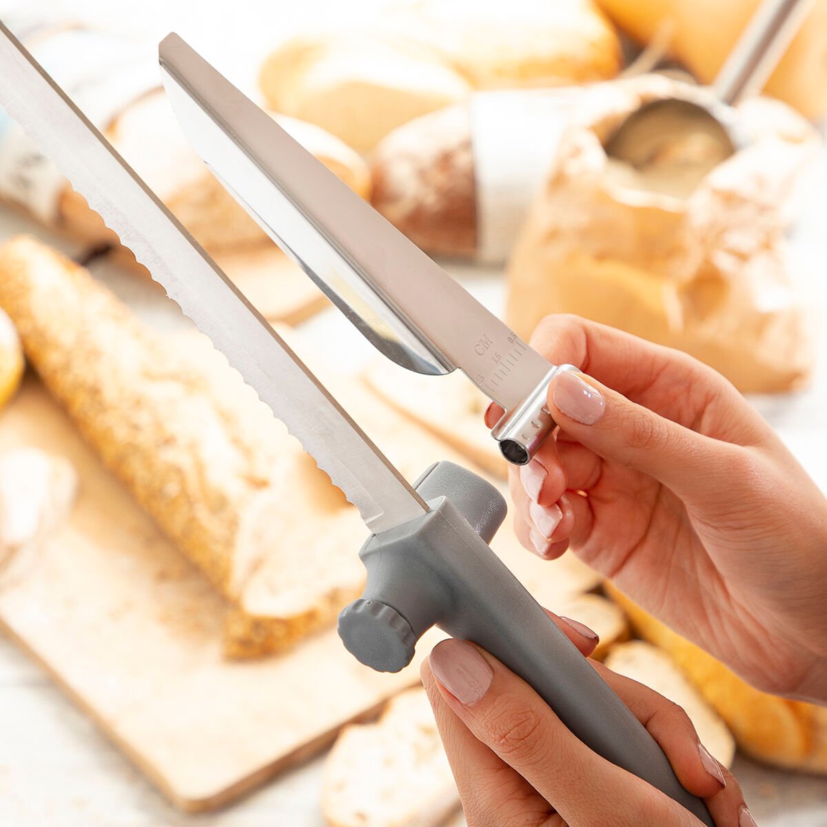 Bread Knife with Adjustable Cutting Guide Kutway InnovaGoods_39