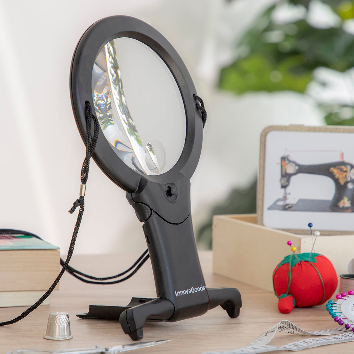 Hands-Free Magnifying Glass with LED light Zooled InnovaGoods_3