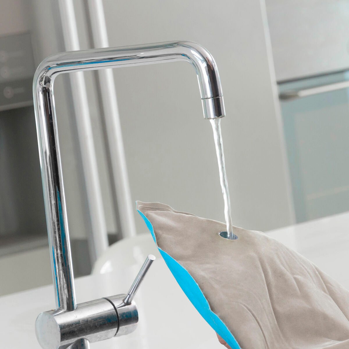 InnovaGoods Refillable Refreshing Cushion _16