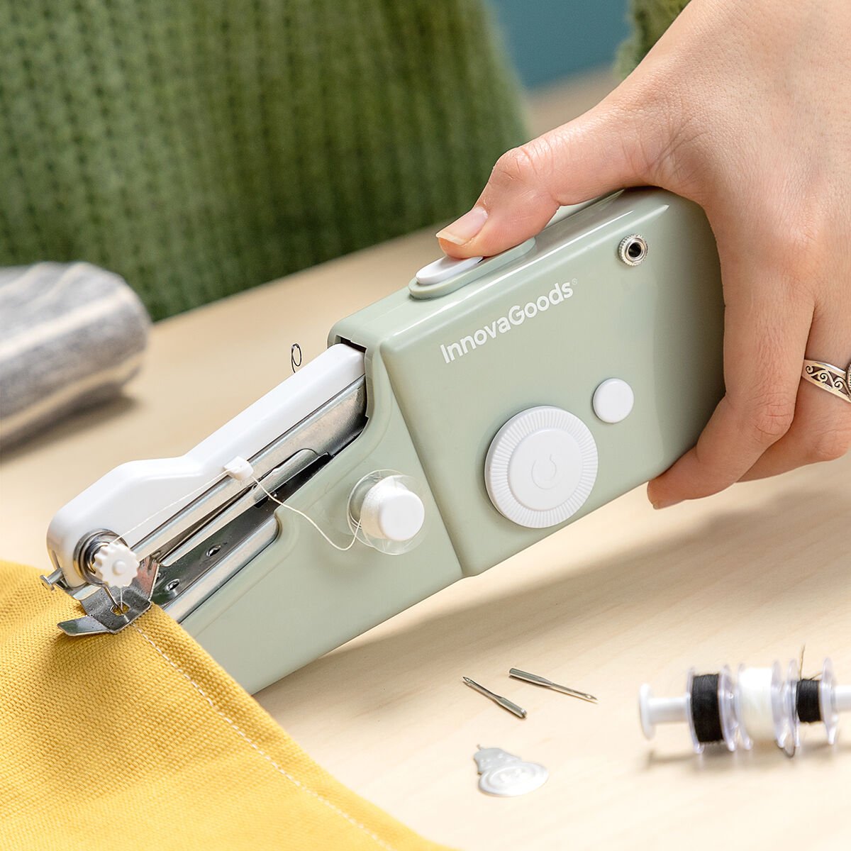 Portable Travel Handheld Sewing Machine Sewket InnovaGoods_2