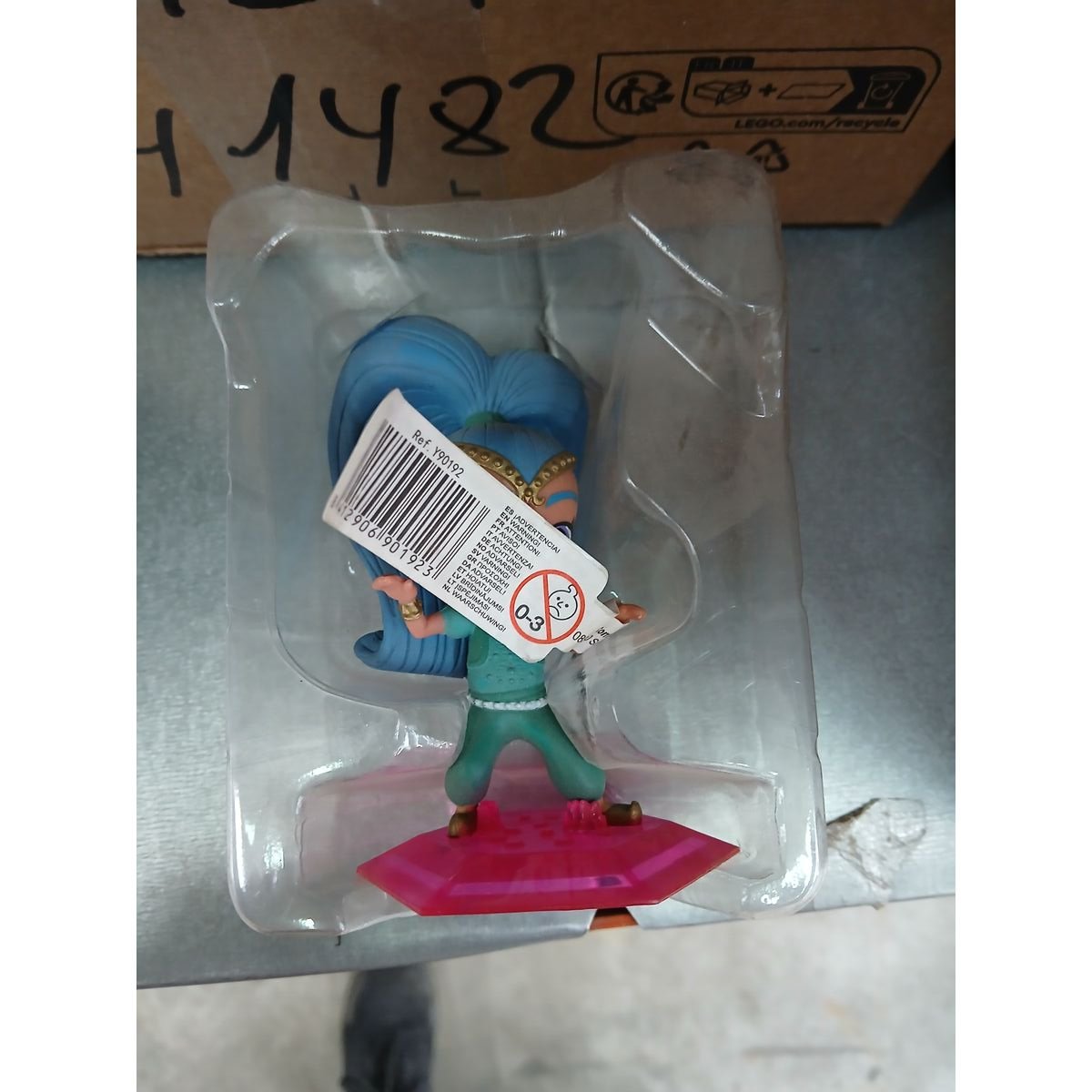 Figure Comansi Shine_4