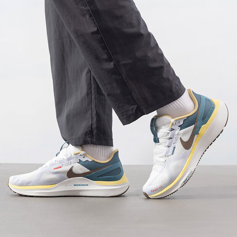 Nike Cushioned Running Shoes_1