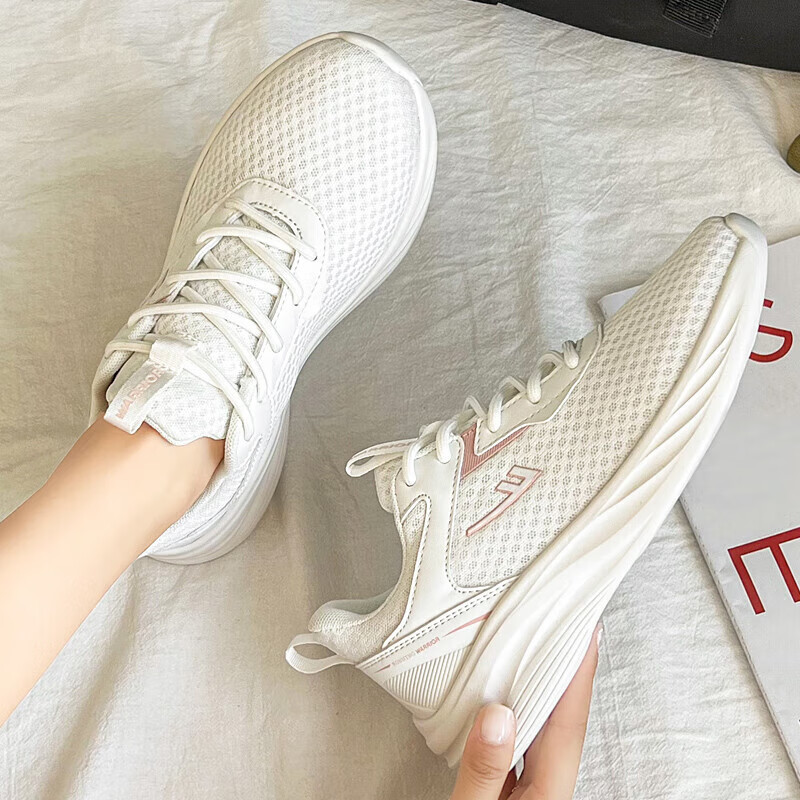 warrior women's running shoes, size 36_0