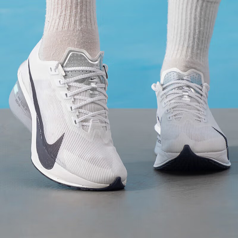 NIKE Women's ZoomX Vaporfly 4 Carbon Plate Running Shoes - White/Green_0