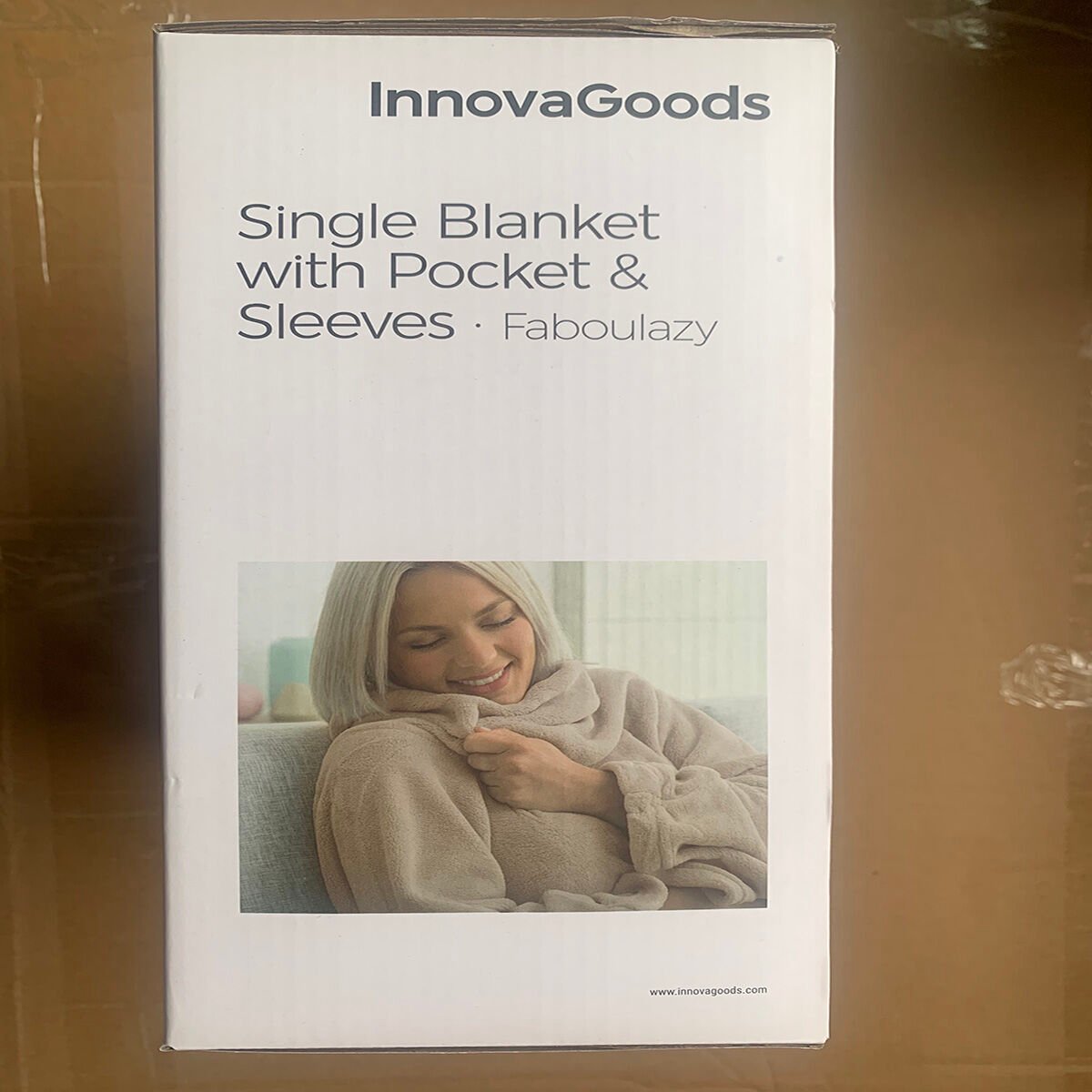 Single hug blanket with centered pocket Faboulazy InnovaGoods, Blue_11
