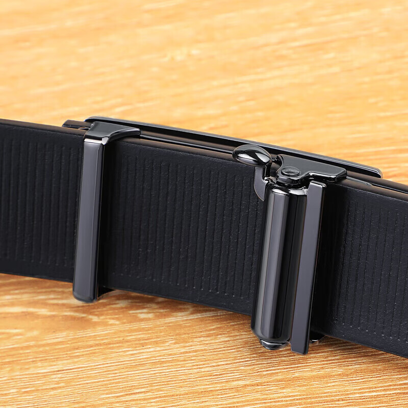Viney Men's Top-Grain Leather Belt