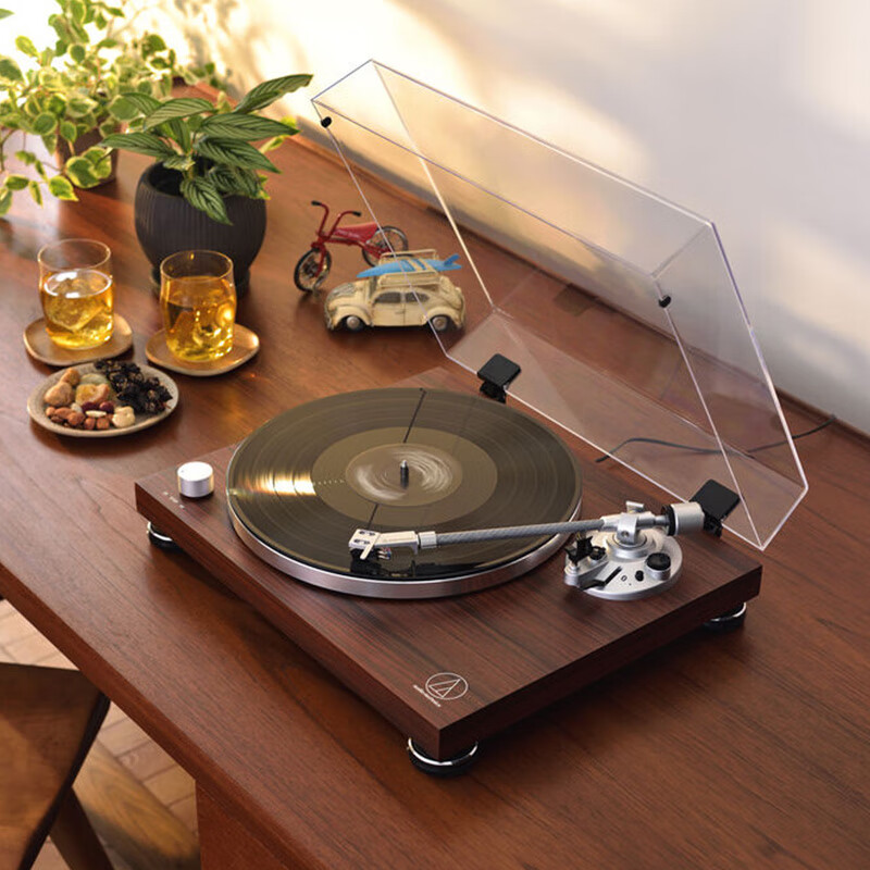 Audio-Technica AT-LPW50BT Bluetooth Turntable
