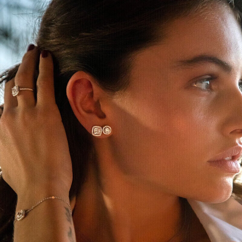 APM Monaco Square Sugar Cube Stud Earrings
