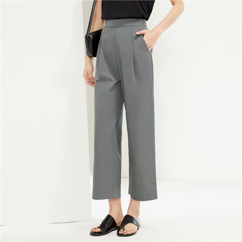Giordano Women's Pure Cotton Pleated Pants