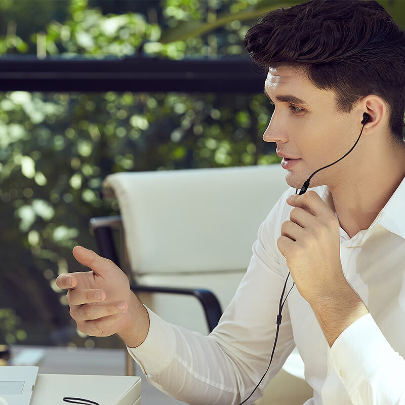 JBL T110 Wired In-Ear Headphones - Gaming & Sports