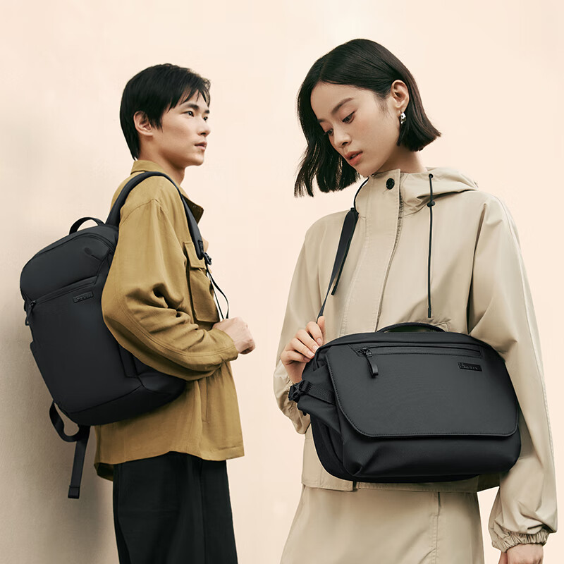 OIWAS Urban Explorer Backpack for Men & Women