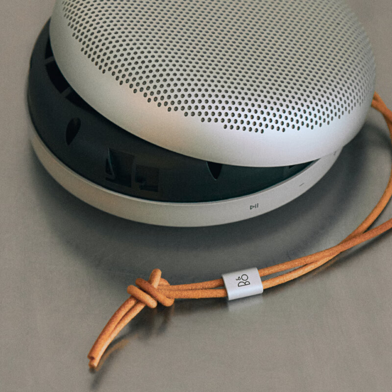 B&O Beosound A1 3rd Gen - Natural Aluminum