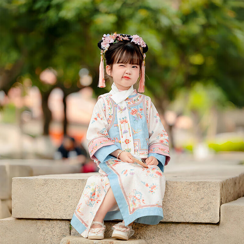 Menghu Zhiye Hanfu Qipao Set