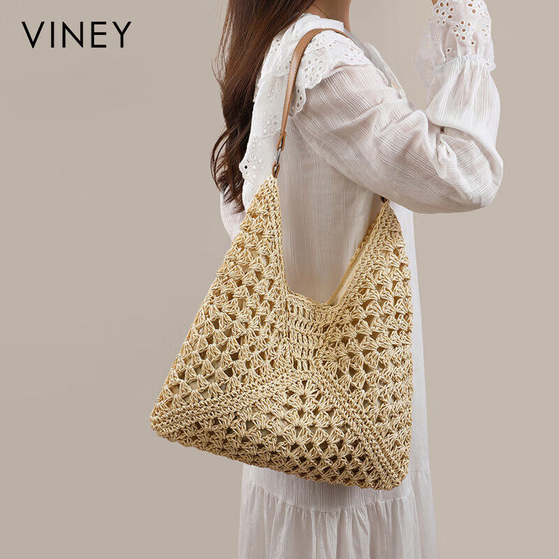 Viney Women's Woven Shoulder Bag