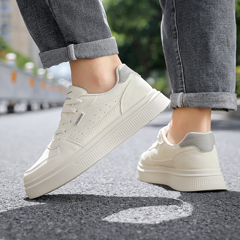 Warrior Men's Soft-Soled Beige Gray Casual Shoes