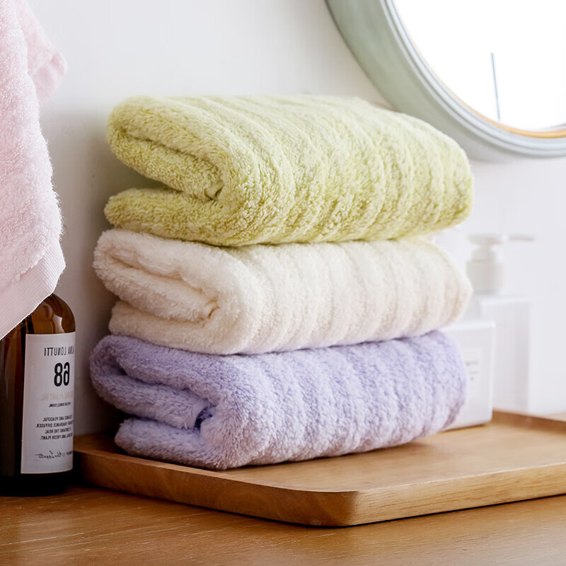UCHINO Pure Cotton Green Face Towel - Soft & Absorbent