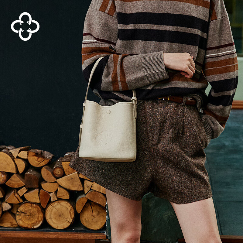CASSILE Women's Deerhide Bucket Bag