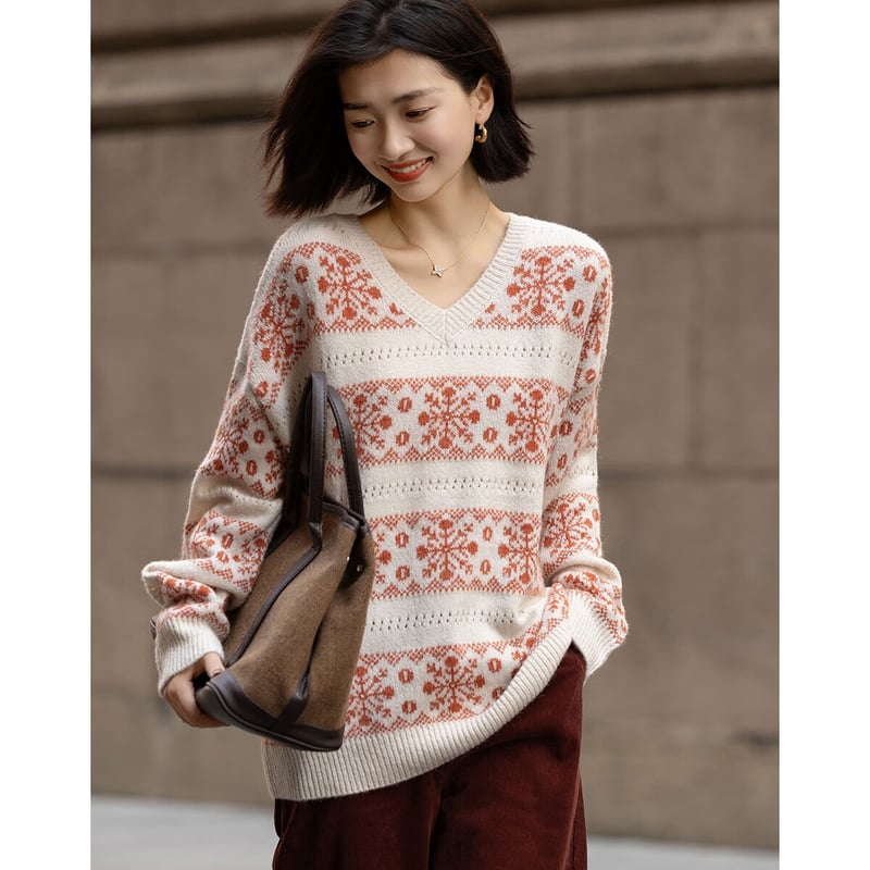Demana Wool V-Neck Snowflake Jacquard Sweater