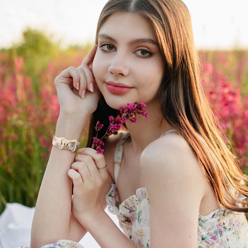 Mashi Apple Watch Band for Women - Laser Engraved Silicone