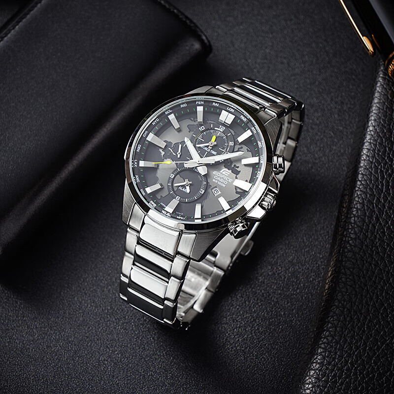 Casio EDIFICE Three-Dial Quartz Watch - Japanese & Korean Style