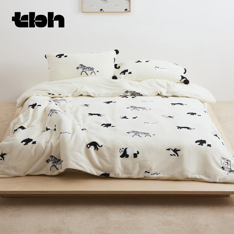 TBH Panda Thick Flannel Bedding Set