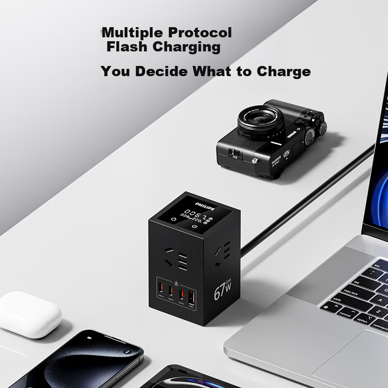 PHILIPS Gallium Nitride 30W Fast Charging Socket
