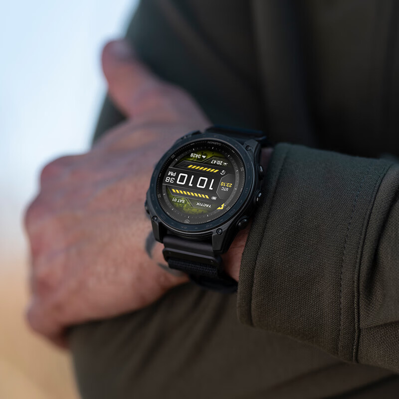 GARMIN Tactix 8 51mm AMOLED Tactical Outdoor Watch