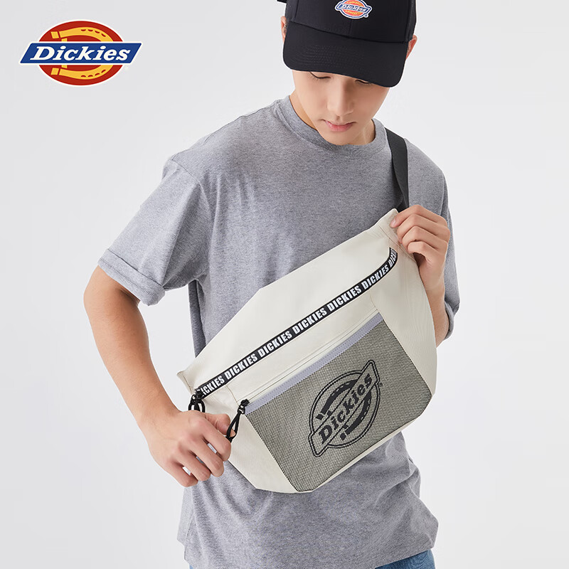 Dickies Men's Crossbody Chest Pack
