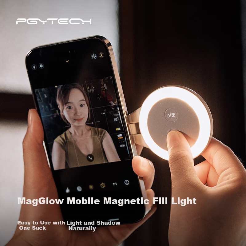 PGYTECH Magnetic Phone Light with MagSafe