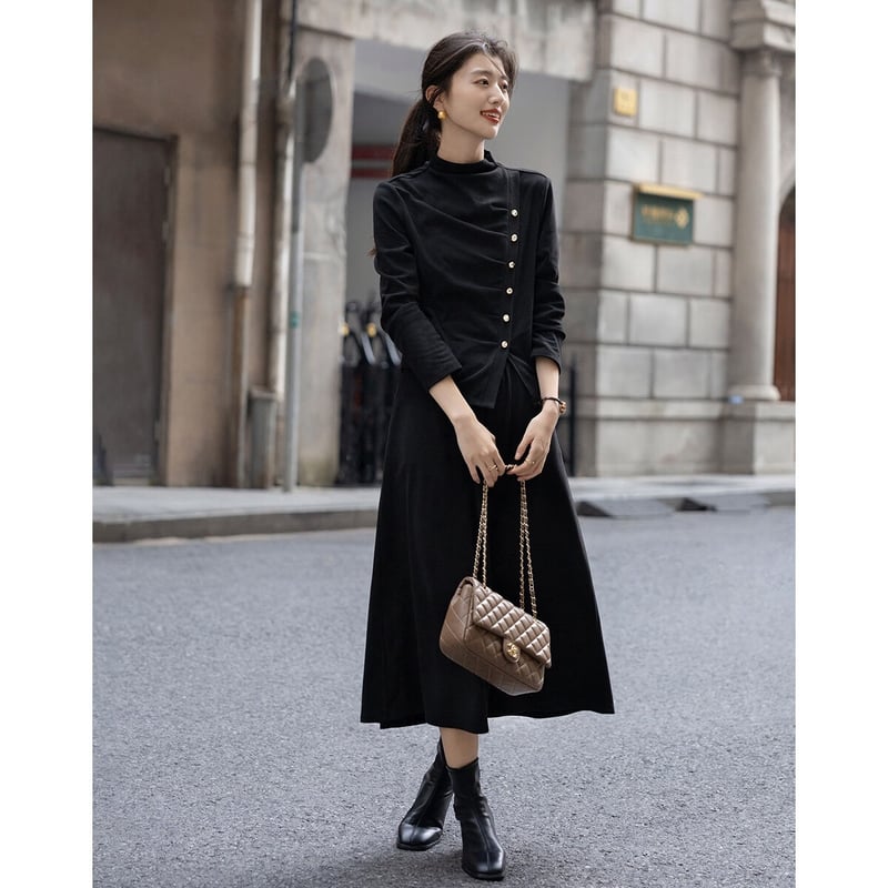 Demana Warm Thermal Set - Elegant Half Turtleneck & Pleated Skirt