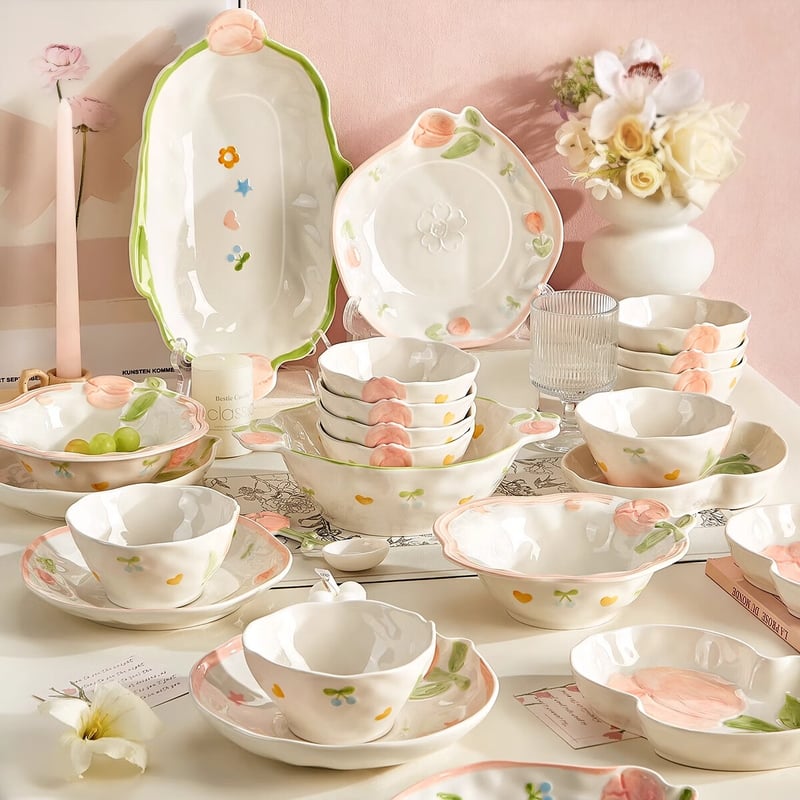 CERAMICS Fresh & Simple Relief Tulip Dinnerware Set