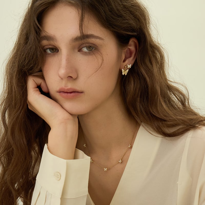 Arsis Lucky Charm Star Butterfly Collarbone Necklace
