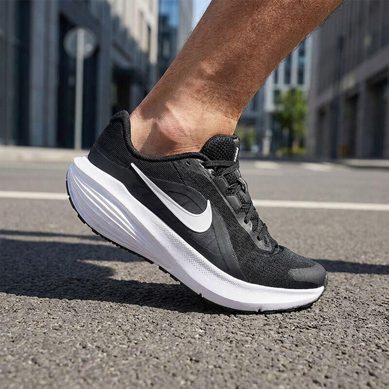 NIKE Men's DOWNSHIFTER 14 Running Shoes