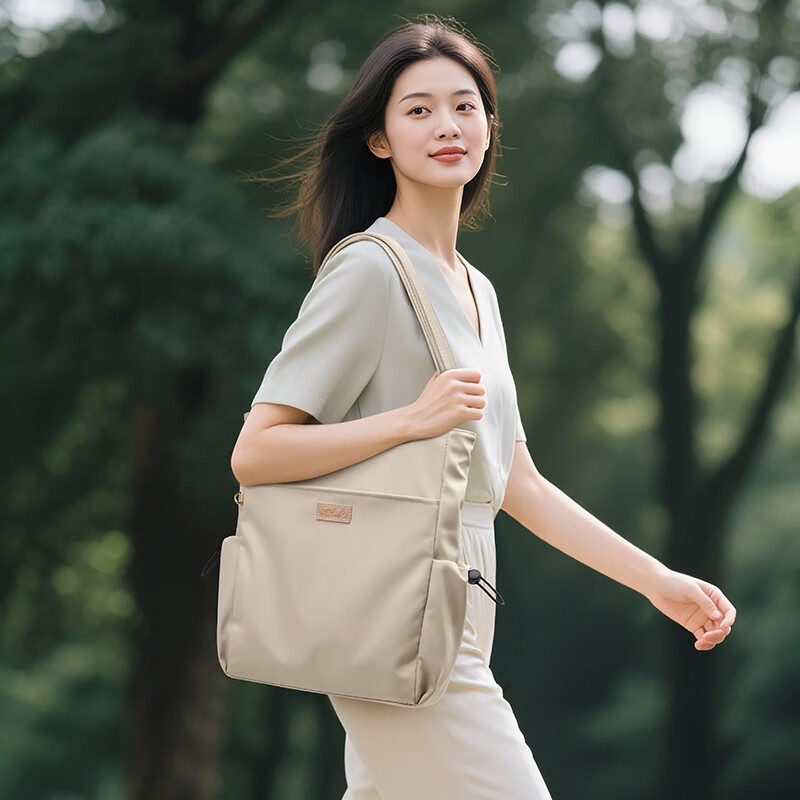GOLF Women's 14" Laptop Tote