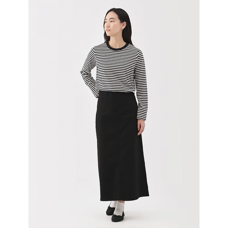 MUJI Women's Black Striped Long-Sleeve T-Shirt