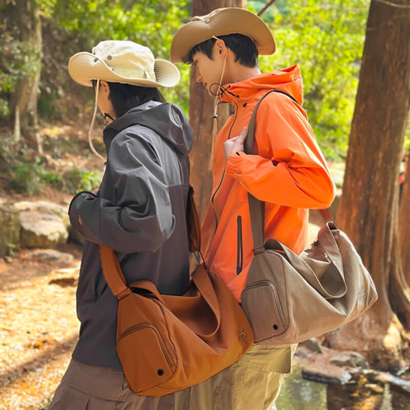 Banzheni Large Travel Bag with Wet/Dry Separation
