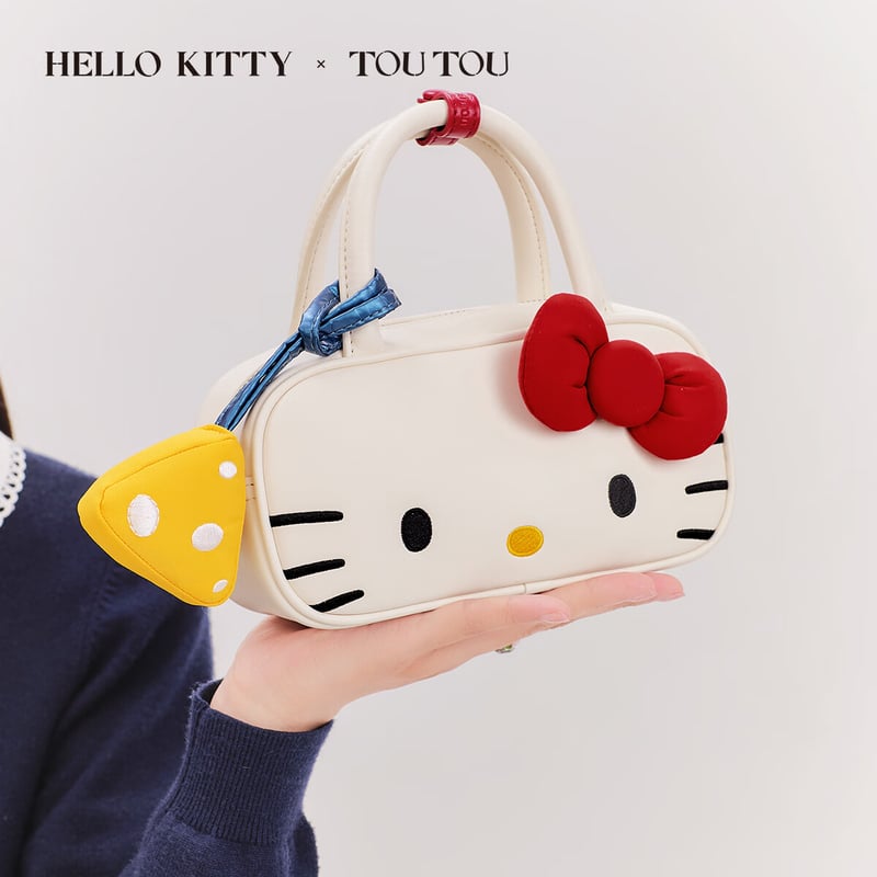 Toutou Women's Hello Kitty Sling Bag