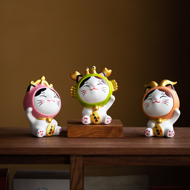 Tonghe Japanese Zodiac Cancer Cat Figurine