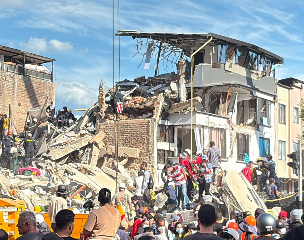 Ayuda para el terremoto en Colombia