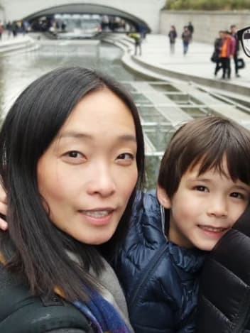 Family selfie on a city trip