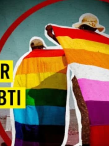 Sateenkaarilippuja tietoisuuskampanjassa