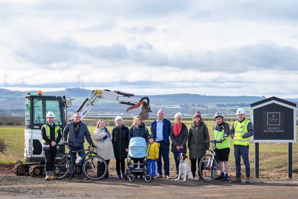 PR Scotland Photography shows Danny Owenson (far left) and John Higgins (far right) with supporters for improved footpaths in and around Gullane