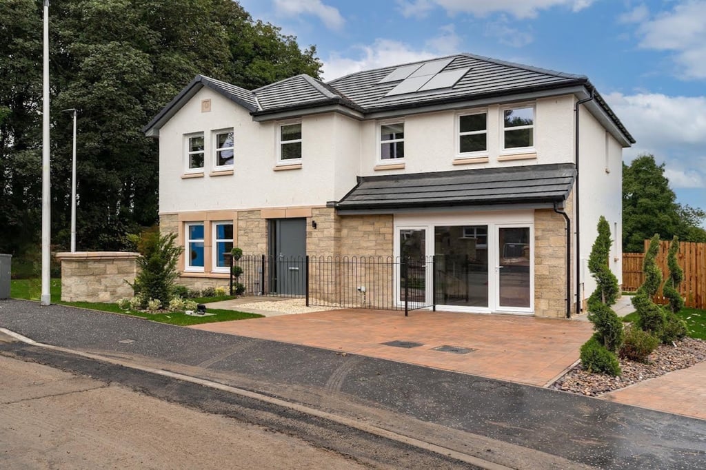 An upmarket development located in the South-East of Glasgow has invited house hunters to come view its new show home. Scottish PR Agency