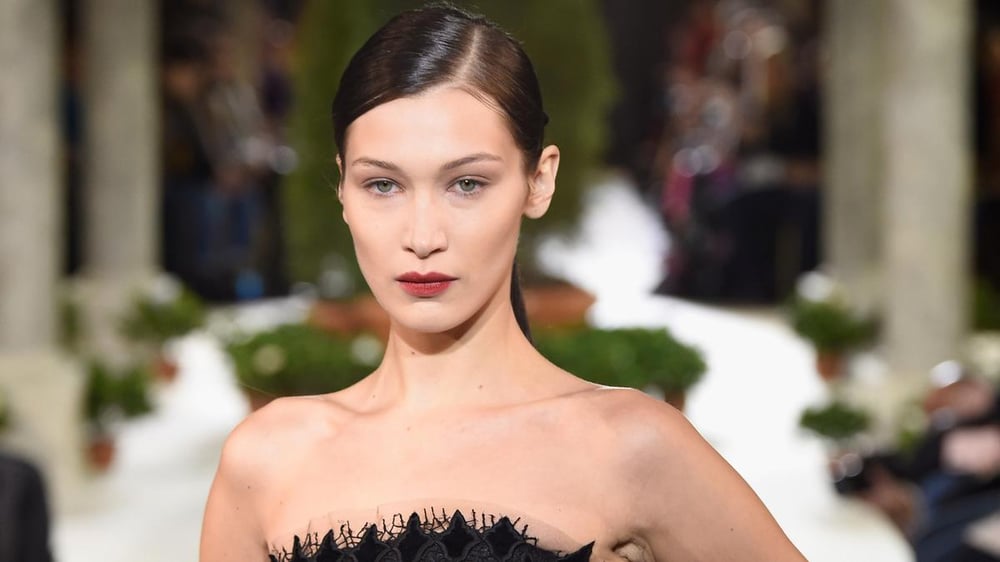 8 Potret Transformasi Bella Hadid, Terusir dari Palestina Kini Dipecat