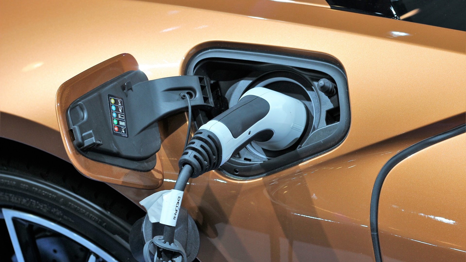 Best Plug-In Hybrid Cars for Fuel Efficiency in 2024
